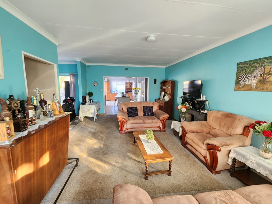 3 Bedroom Property for Sale in Heuwelsig Northern Cape